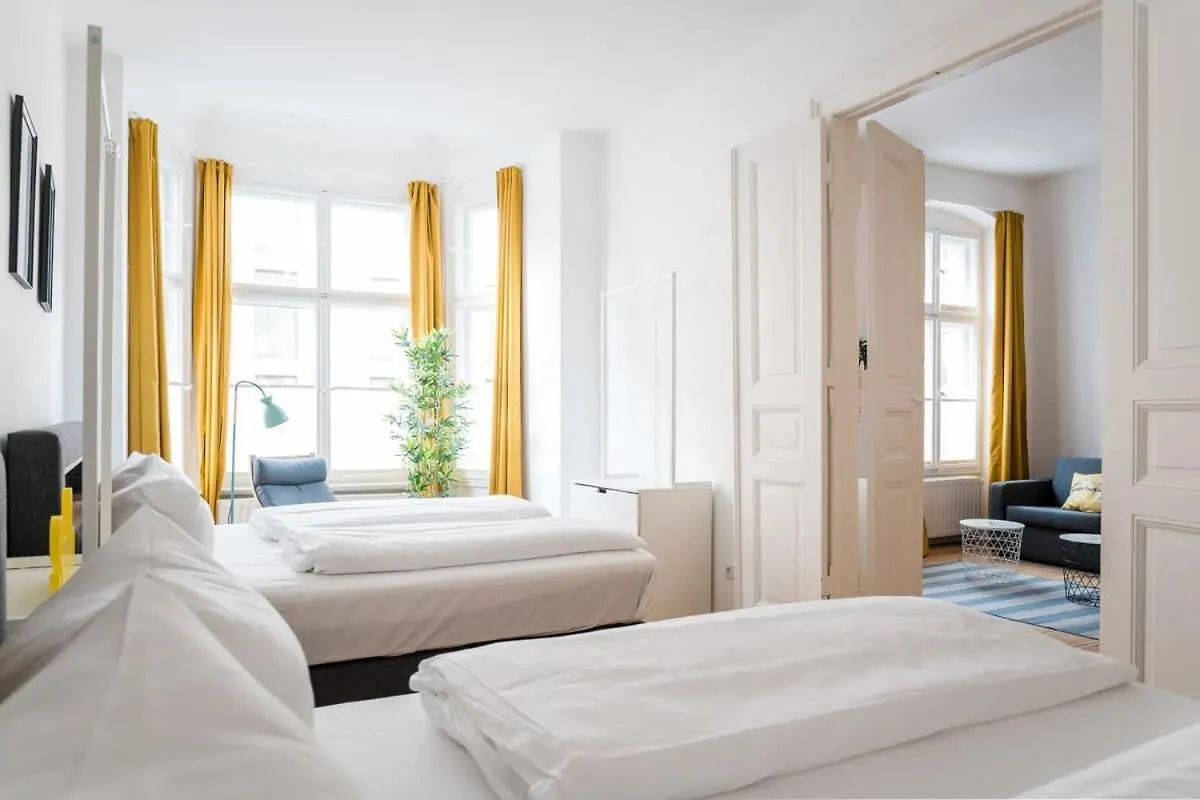 ברלין Apartment At Rosenthaler Platz 0*,  גרמניה
